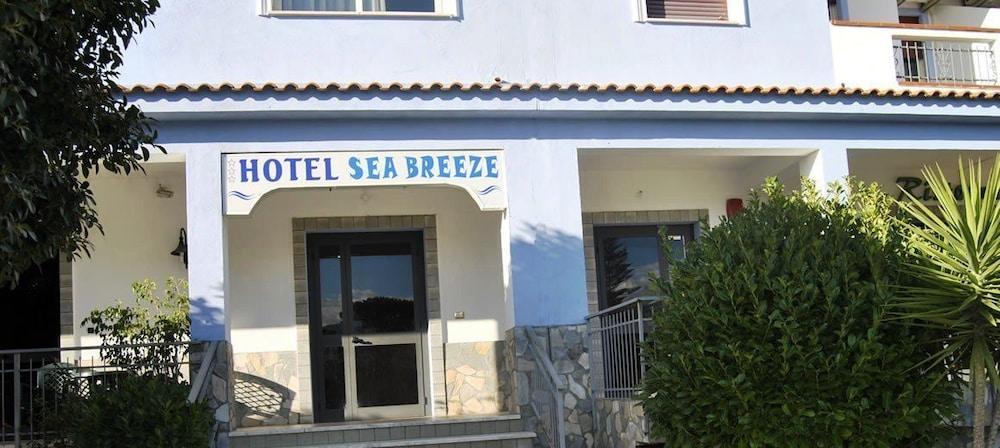 Hotel Sea Breeze Скалеа Екстер'єр фото